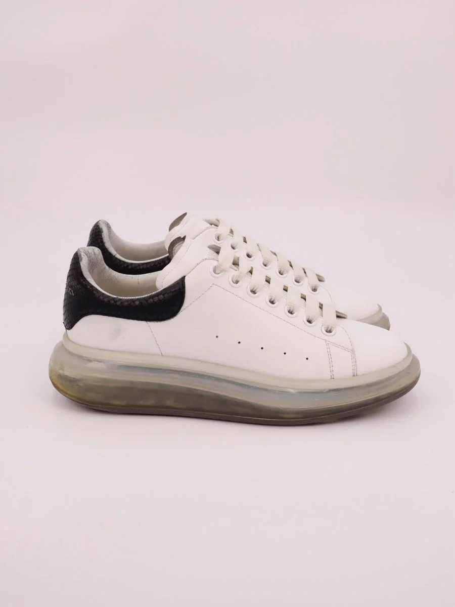 Alexander Mcqueen Valve