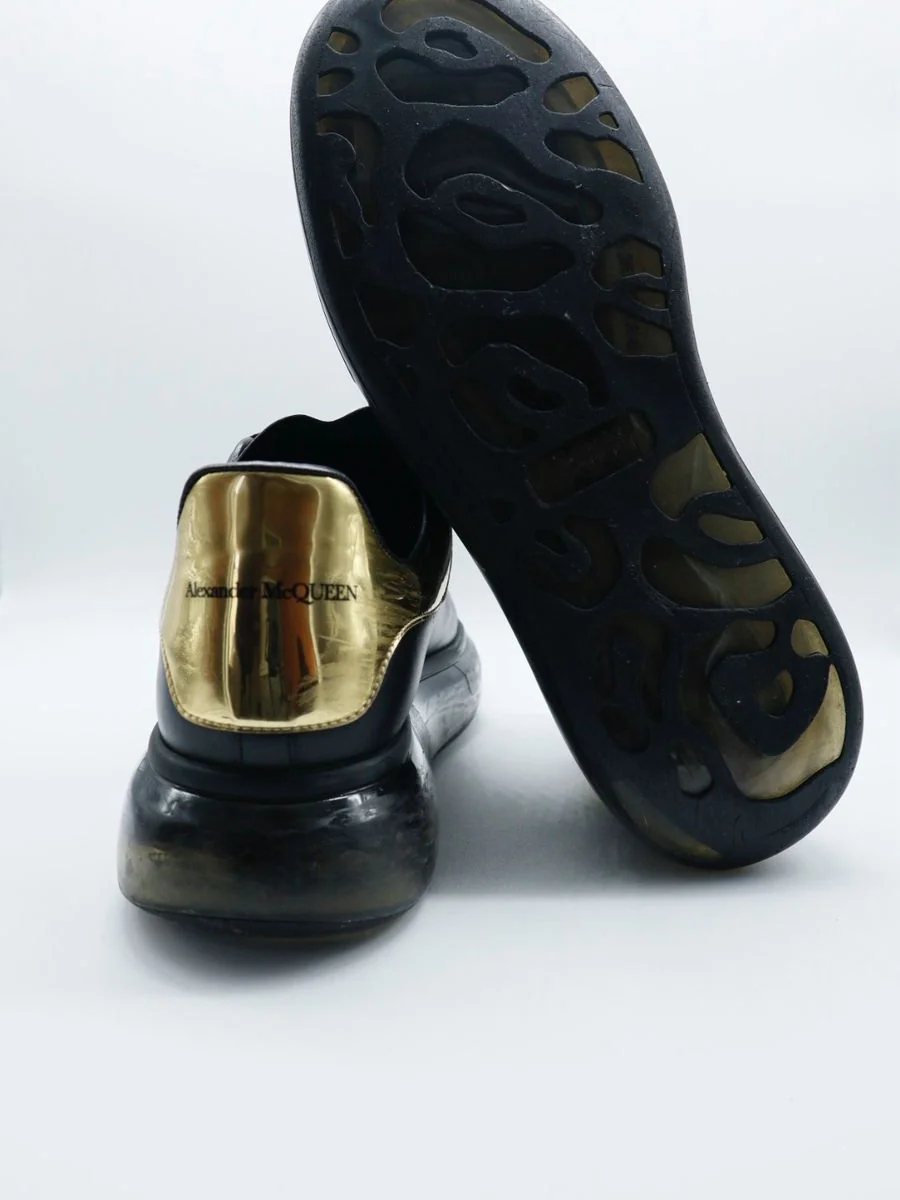 Alexander Mcqueen Black Gold Valve  - Imagen 3