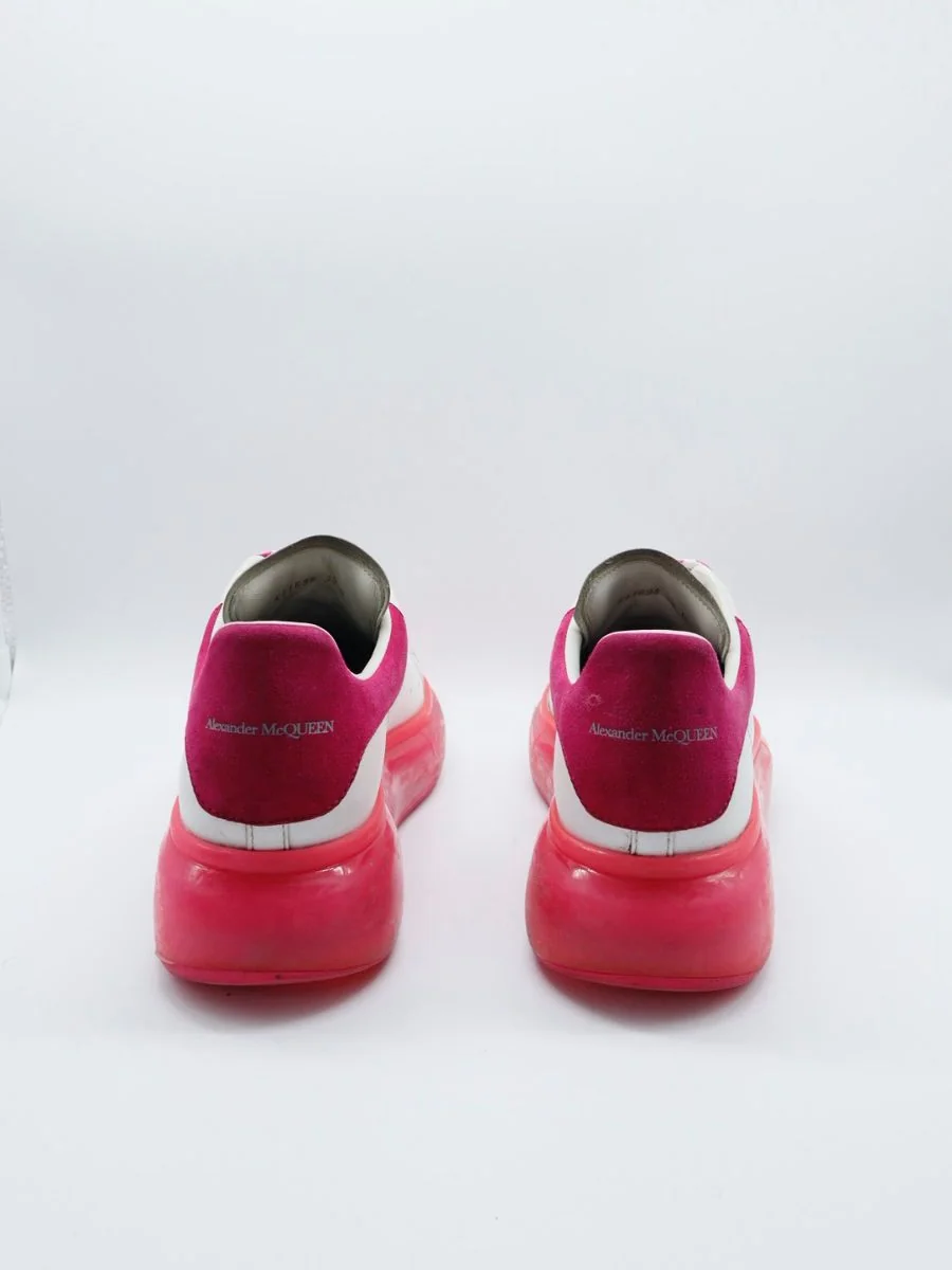 Alexander Mcqueen Nueva Línea  - Imagen 2