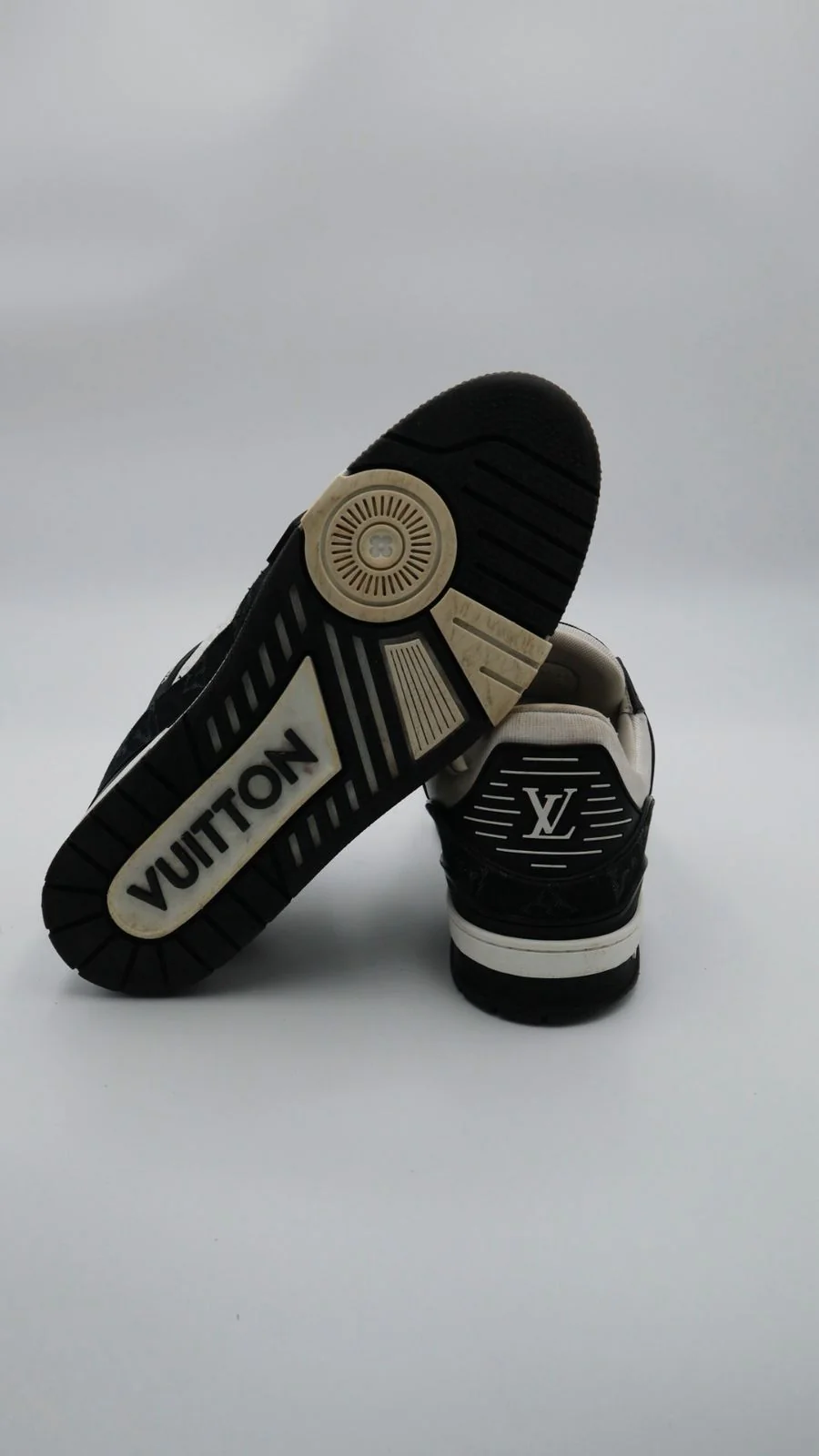 Louis Vuitton Trainer Clásico  - Imagen 3