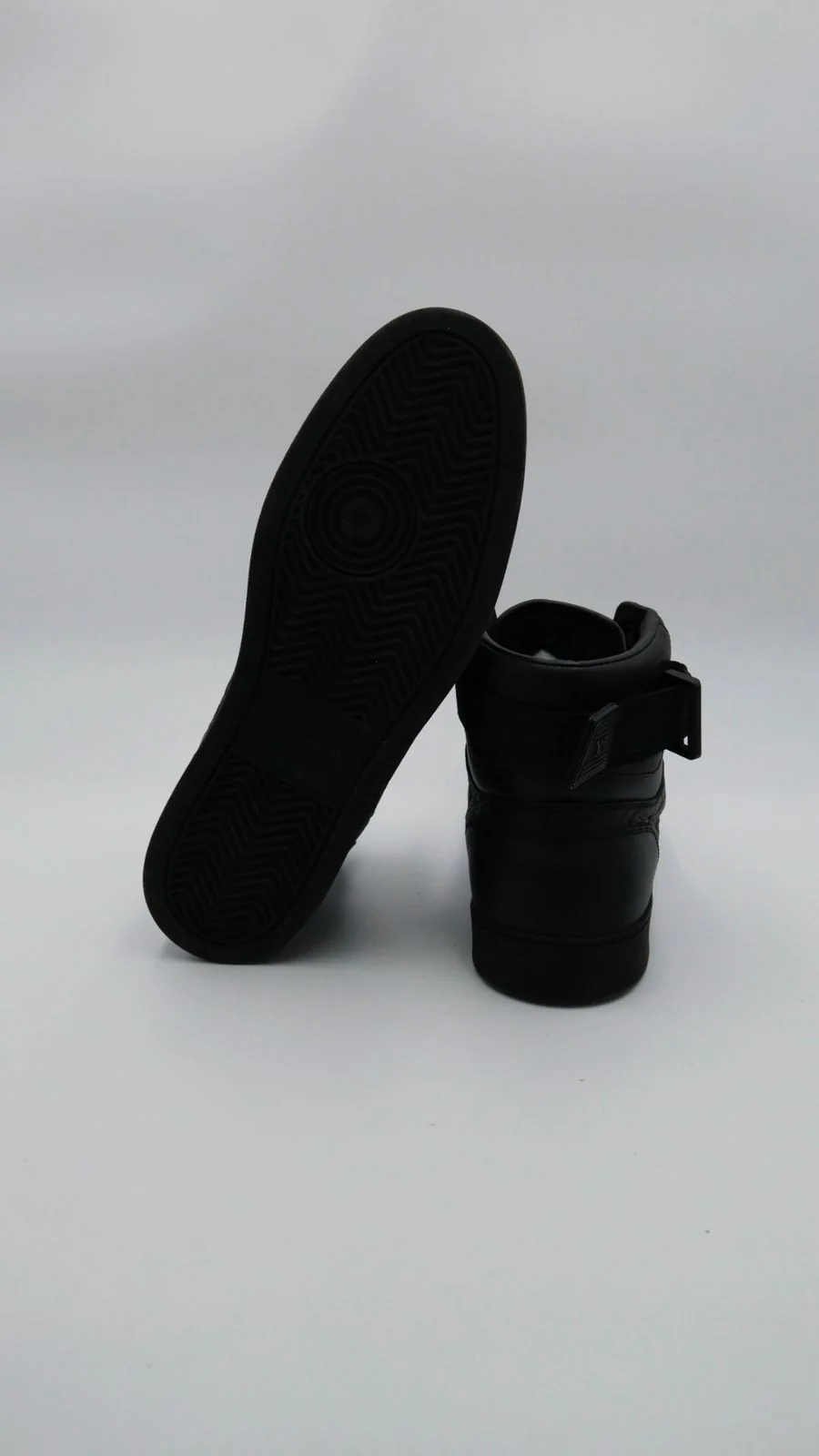 Louis Vuitton Rivioli High  - Imagen 3