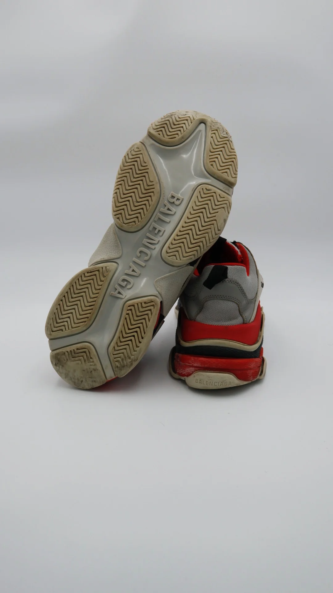 Balenciaga Triple S  - Imagen 3