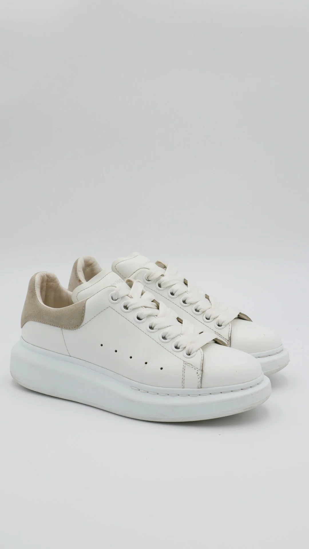 Alexander Mcqueen Gamuza  - Imagen 1