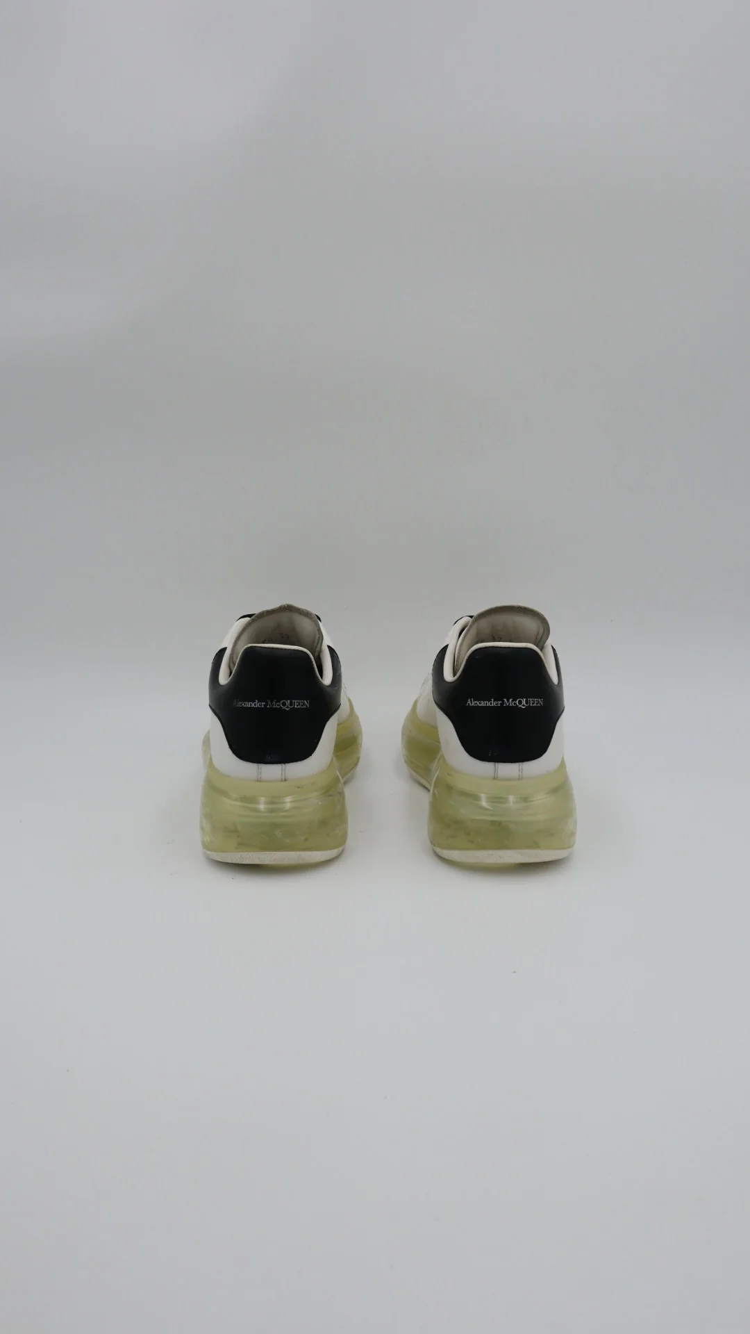 Alexander Mcqueen Black N White Valve  - Imagen 2