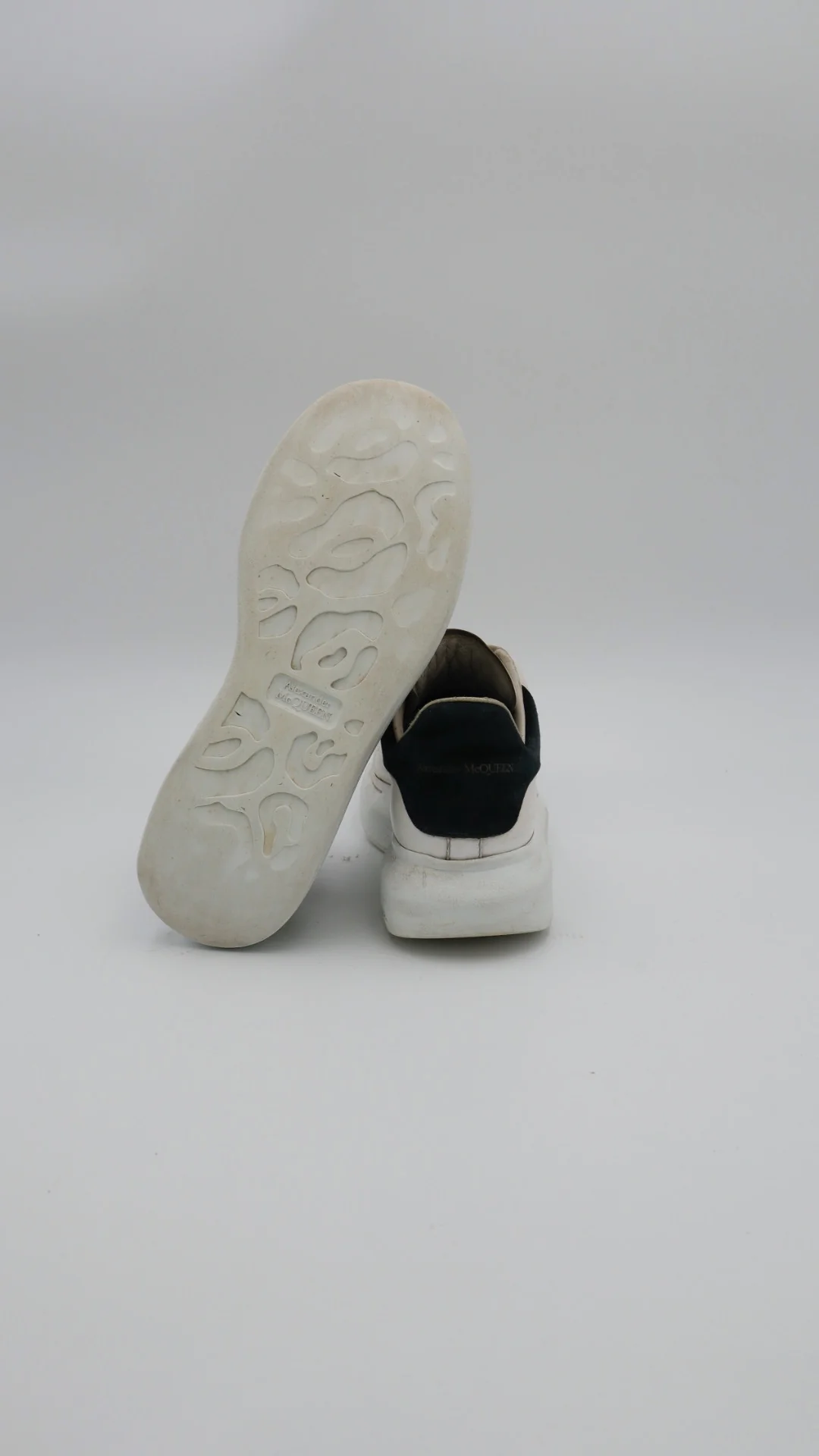 Alexander Mcqueen Clásico  - Imagen 2