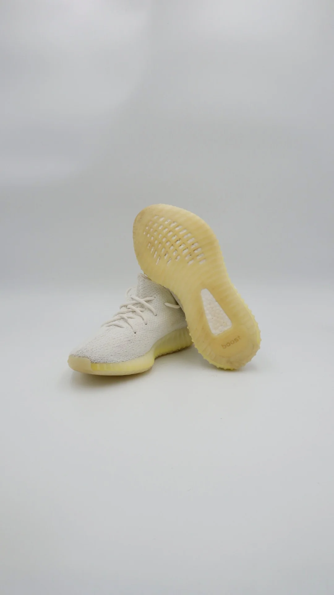 Yeezy 350 Cream  - Imagen 3