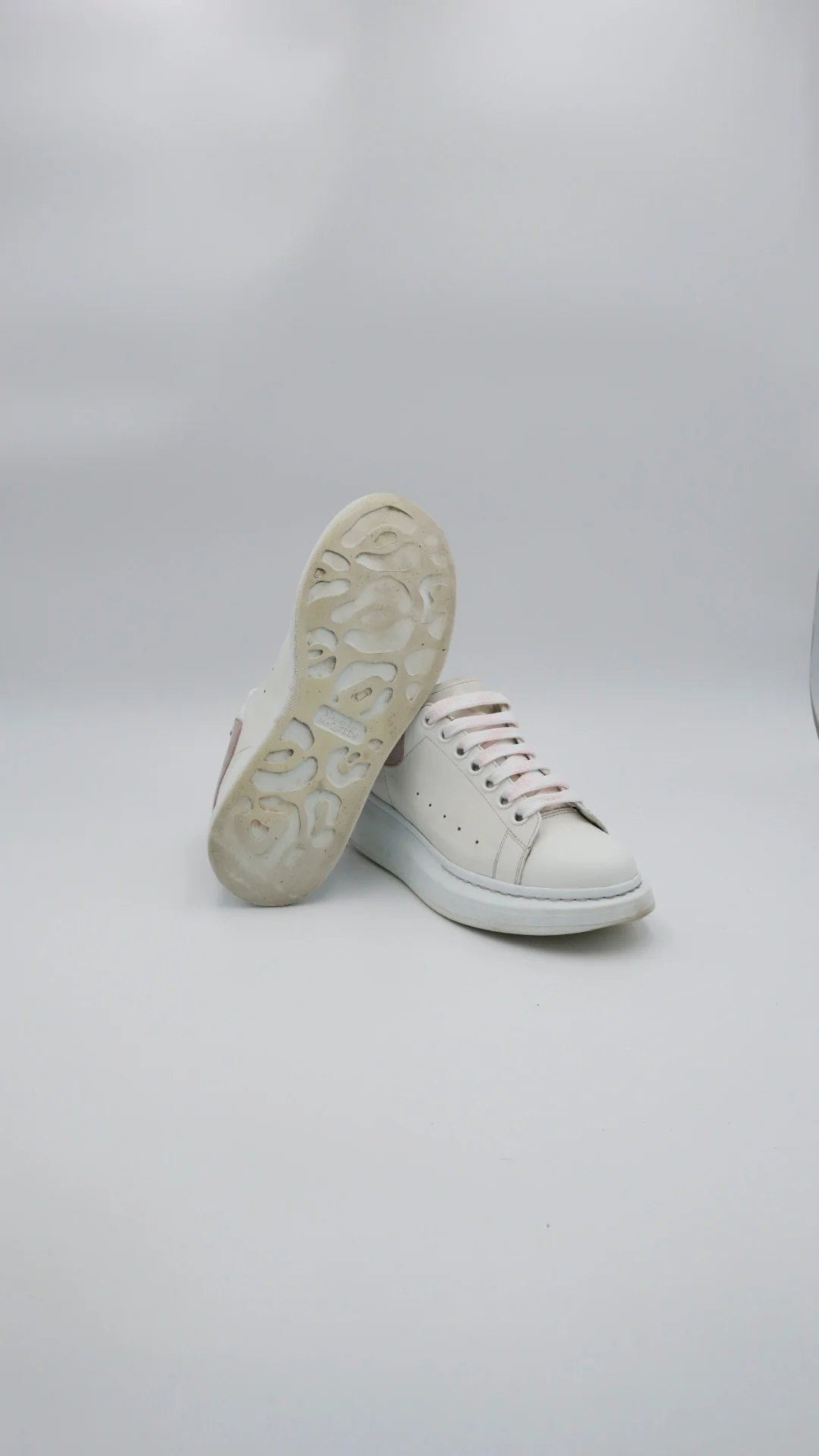 Alexander Mcqueen Pink Suede  - Imagen 3