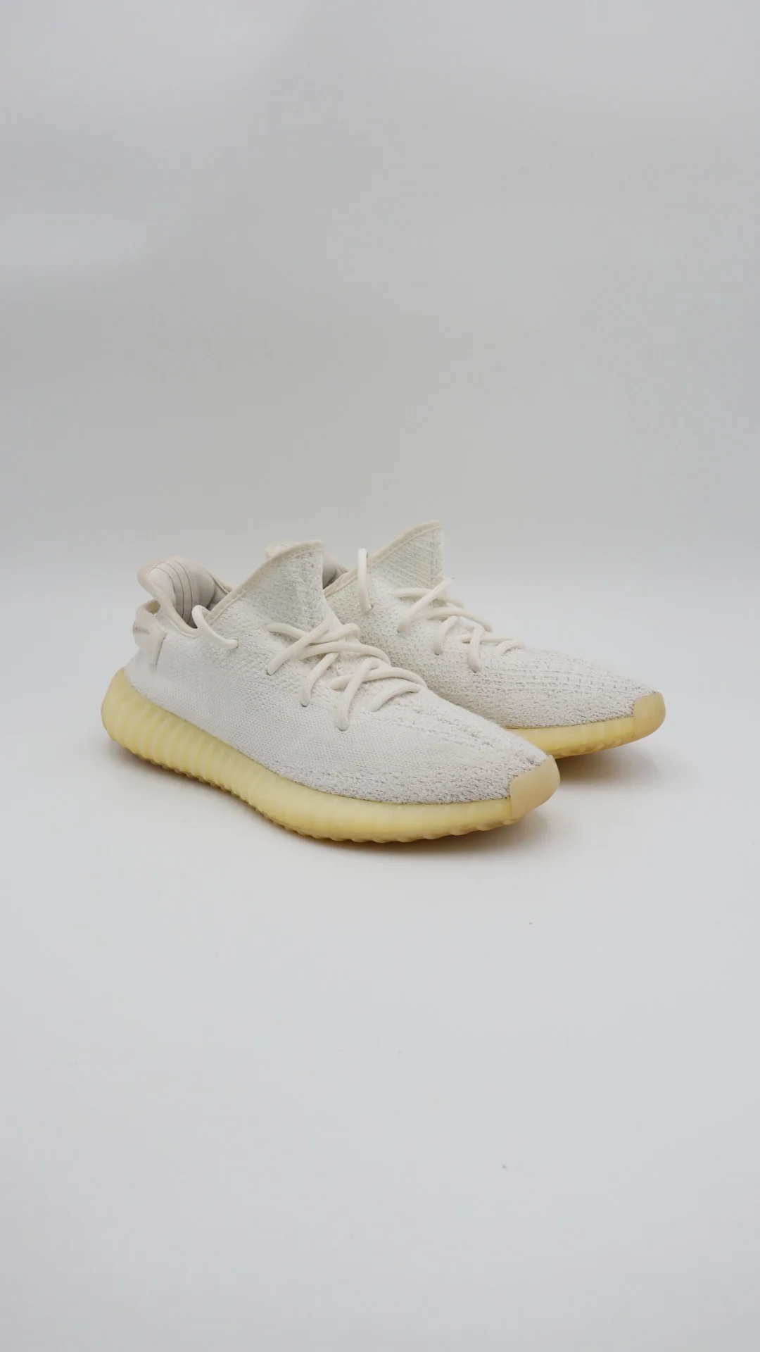 Yeezy 350 Bone  - Imagen 1