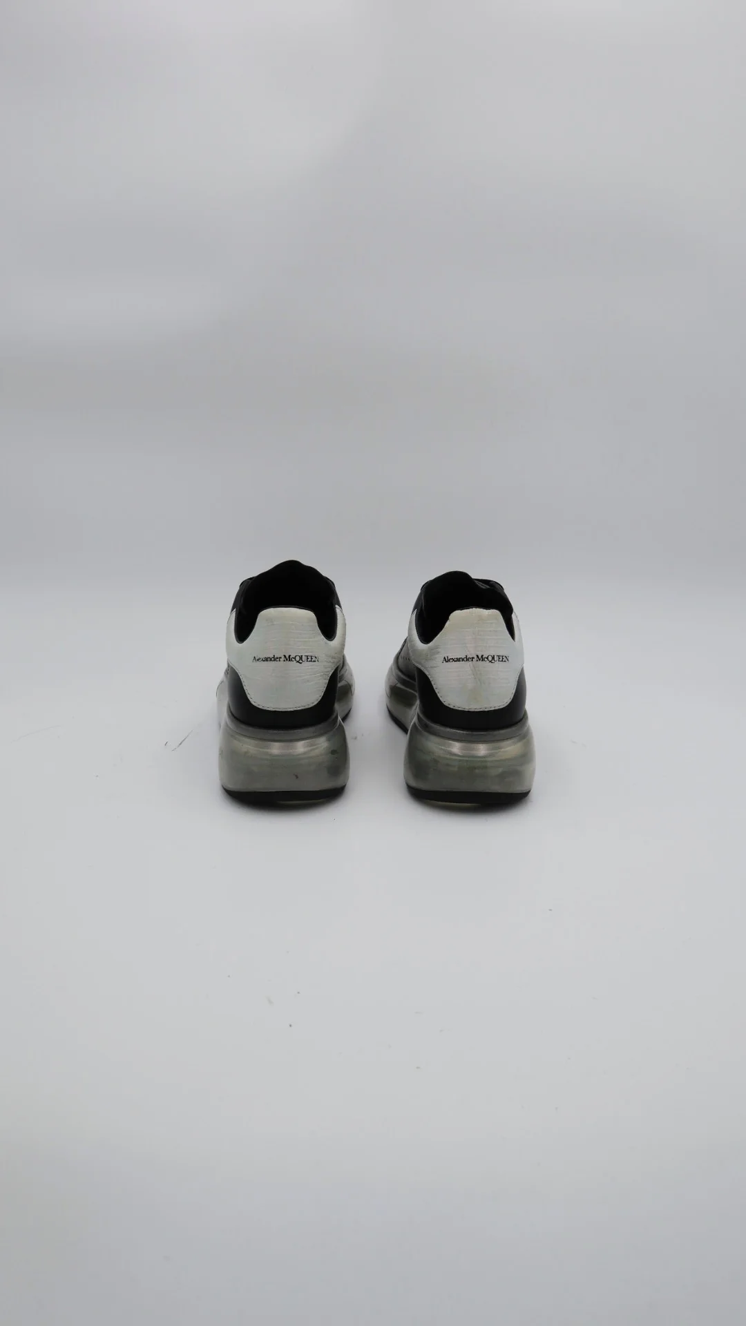 Mcqueen Black - Imagen 2