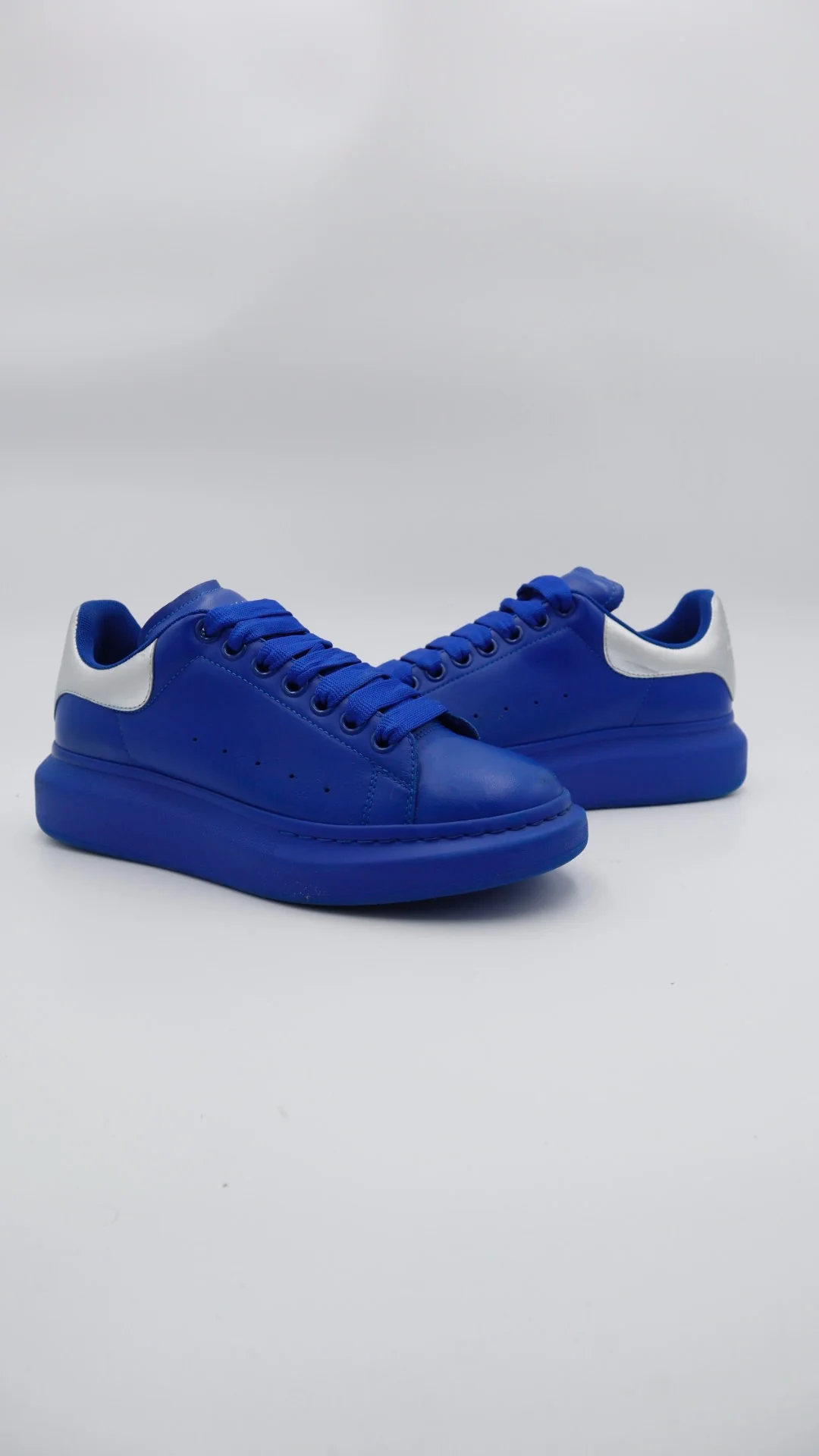 Mcqueen Blue Silver  - Imagen 4