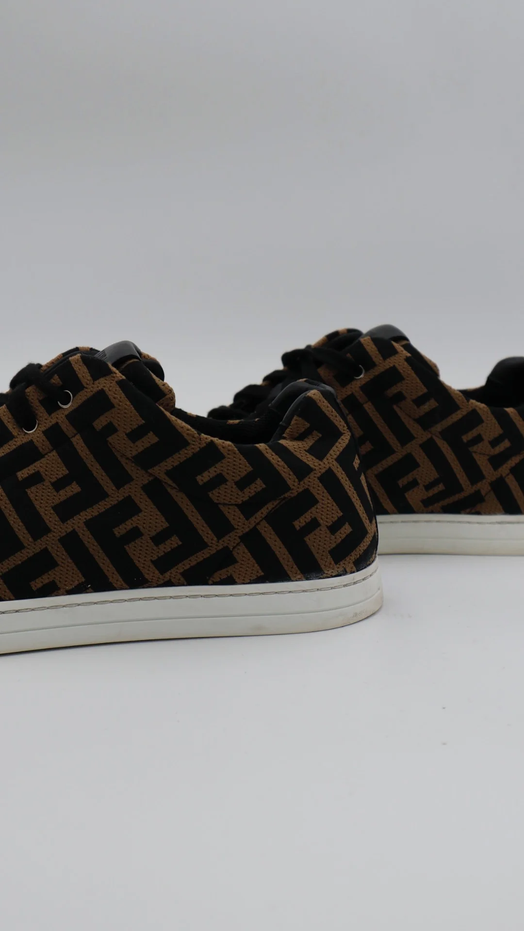 Fendi Low Monogram  - Imagen 5