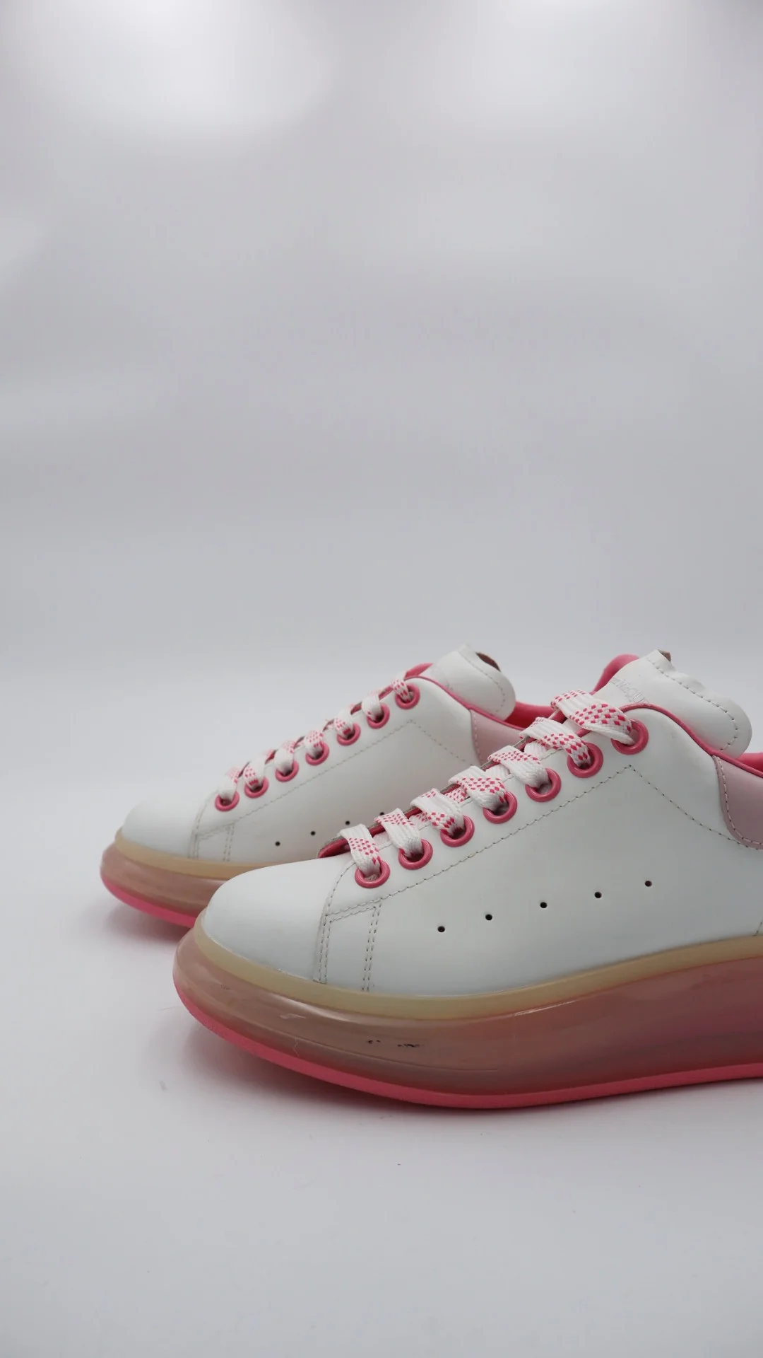 Mcqueen Pink Valve  - Imagen 1