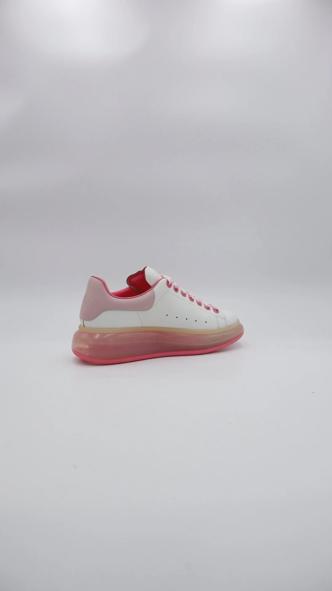 Mcqueen Pink Valve  - Imagen 2