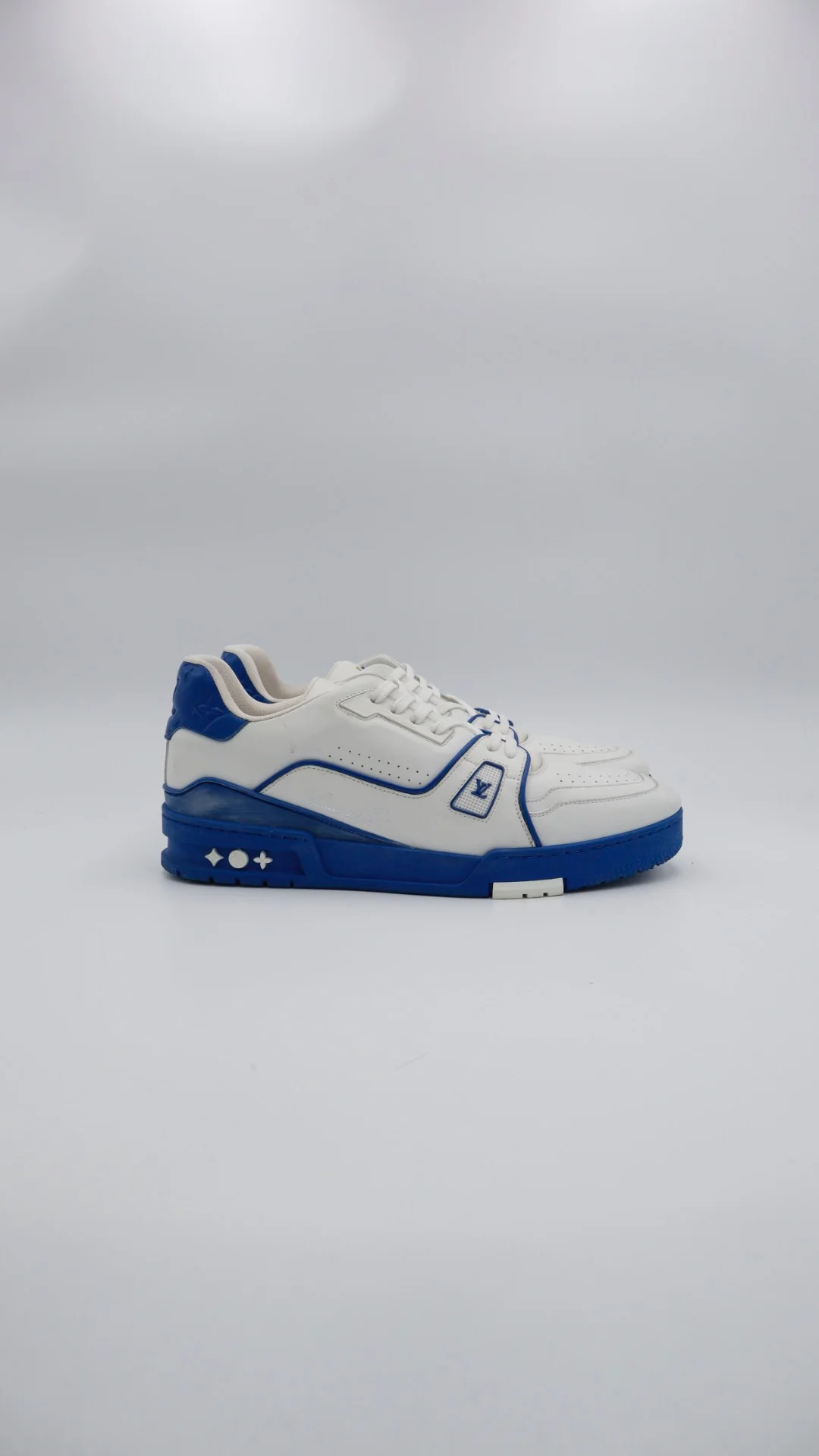 Louis Vuitton Trainer White Blue