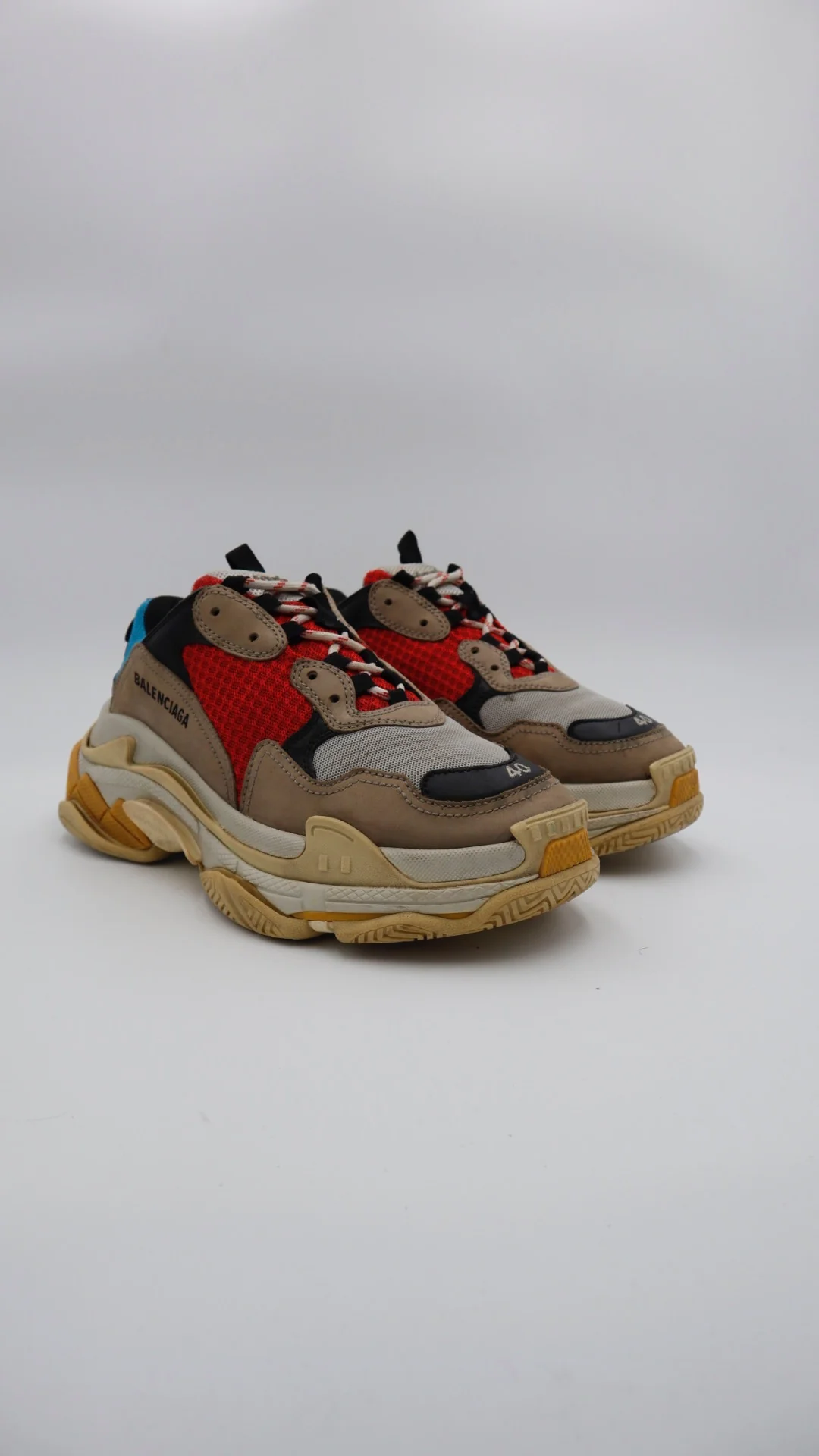 Balenciaga Triple S - Imagen 1