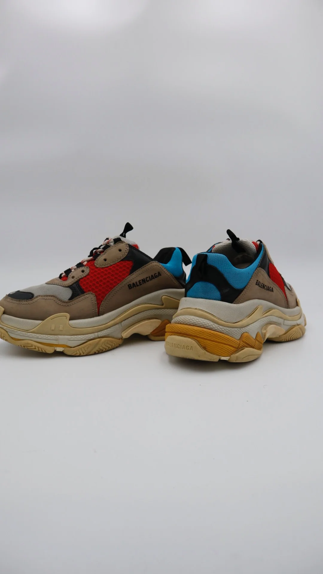 Balenciaga Triple S - Imagen 4