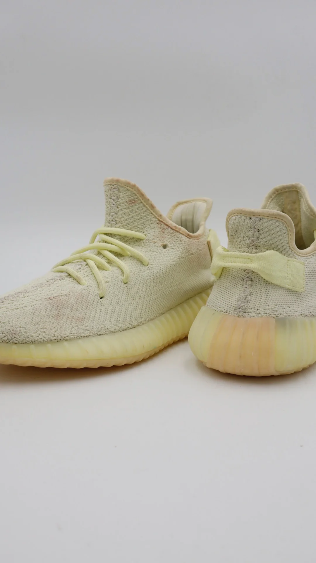 Yeezy 350 Butter - Imagen 4