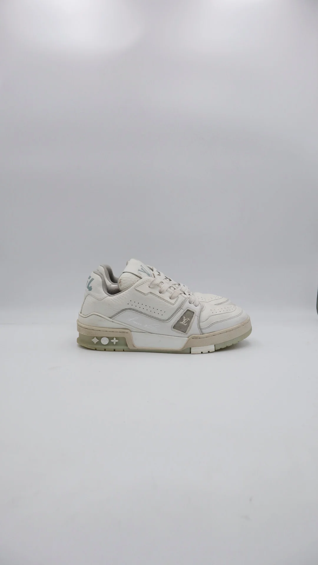 Louis Vuitton Trainer #54 