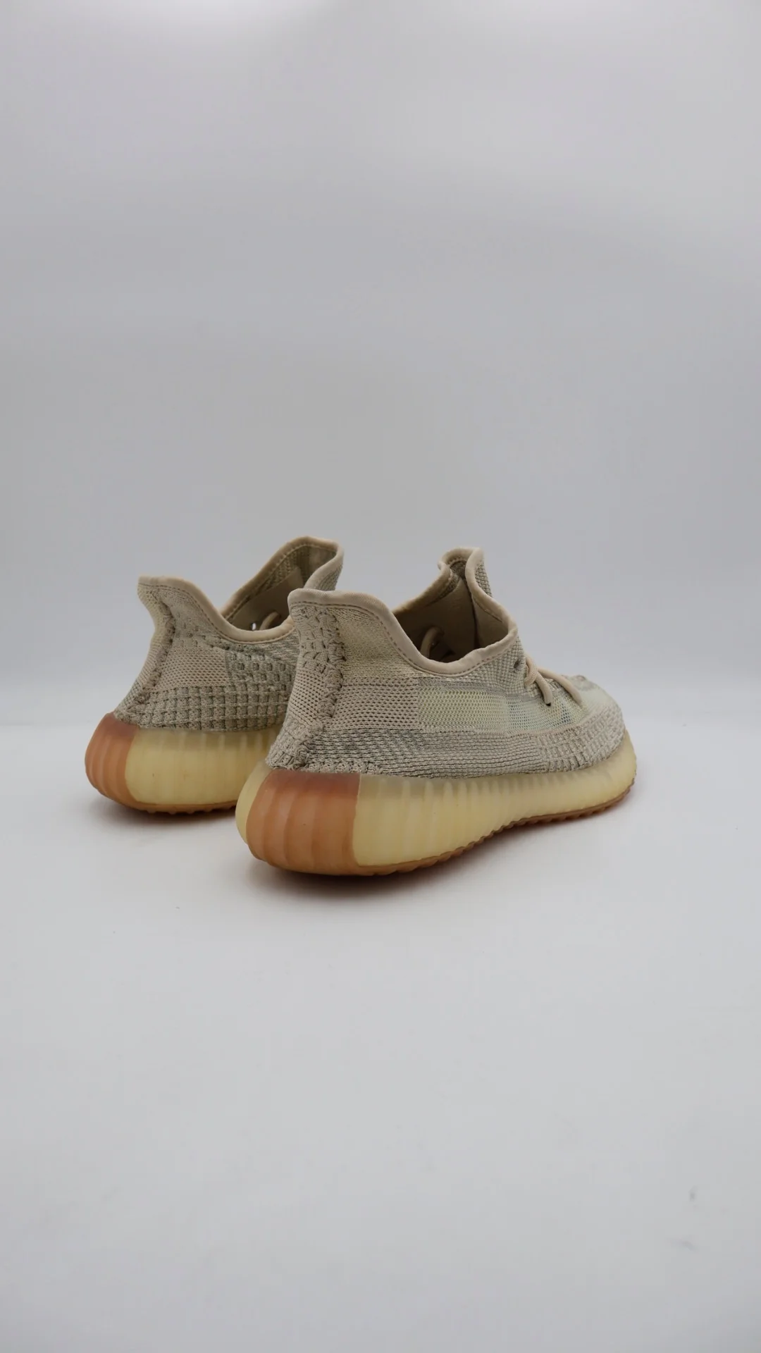 Yeezy 350 Citrin - Imagen 2