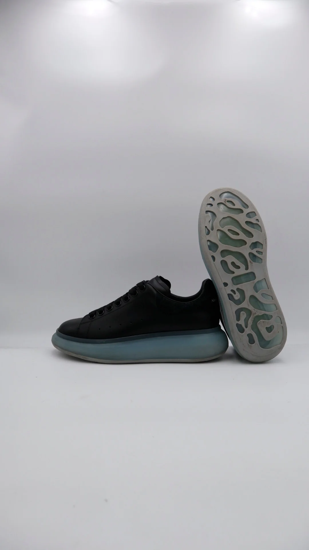 Mcqueen Black  - Imagen 5