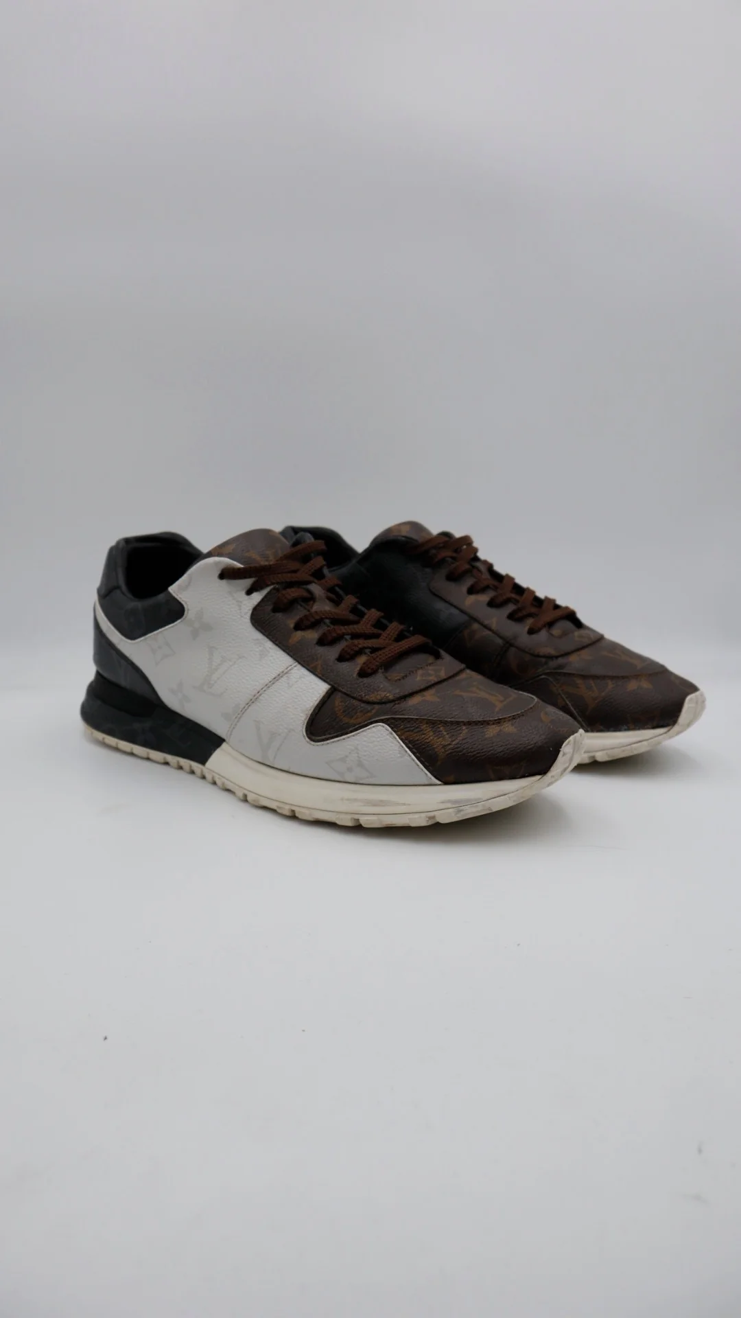 Louis Vuitton Runnaway Clásico - Imagen 1