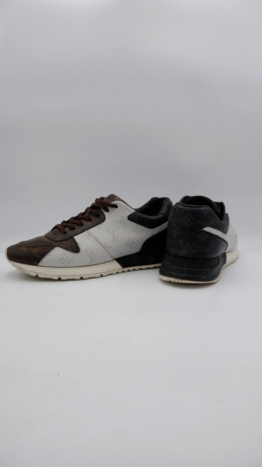 Louis Vuitton Runnaway Clásico - Imagen 3