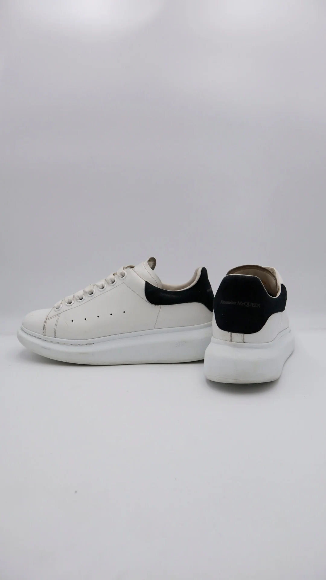 Mcqueen Clásico Gamuza - Imagen 3