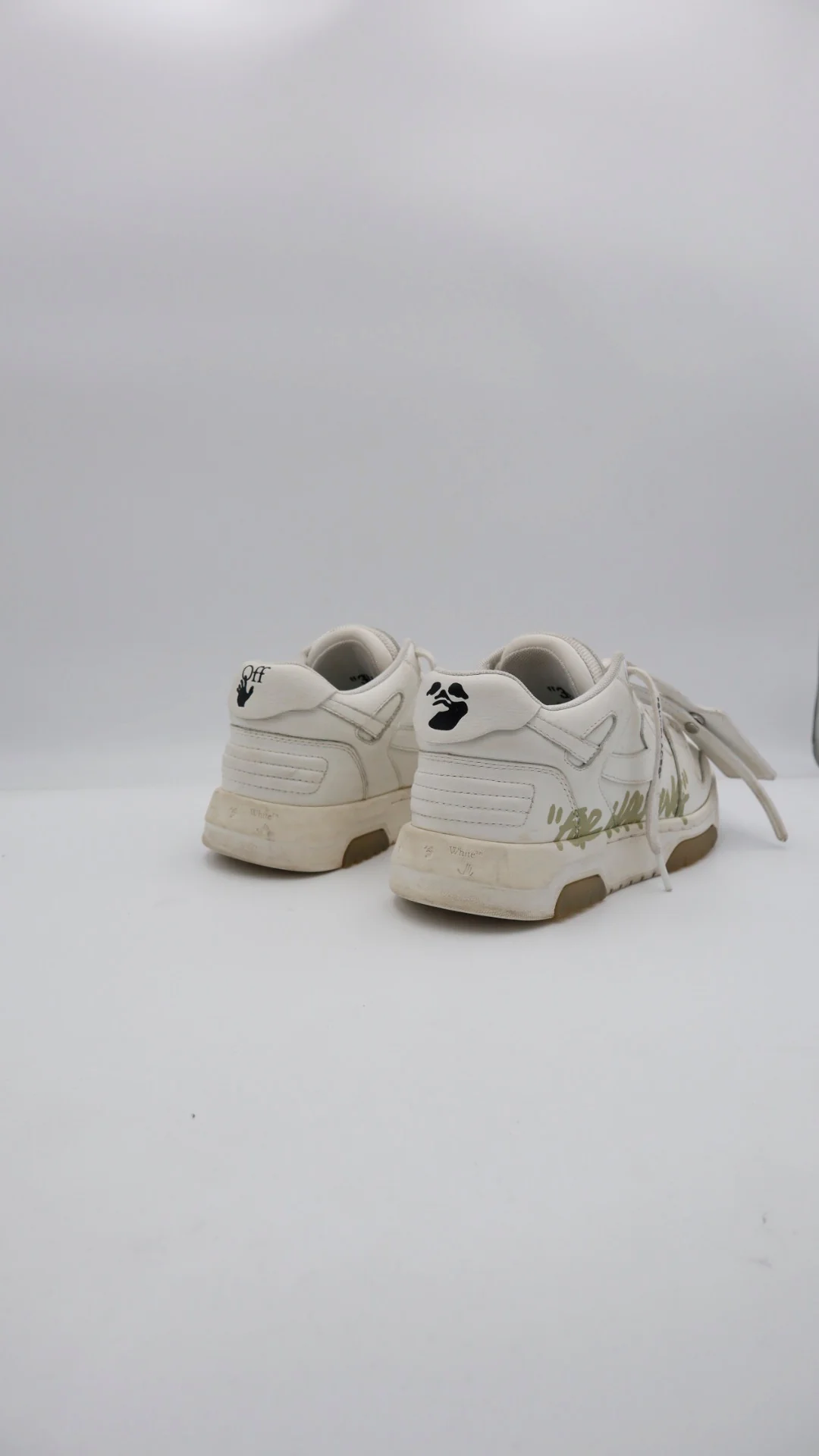 Off White OOO - Imagen 2