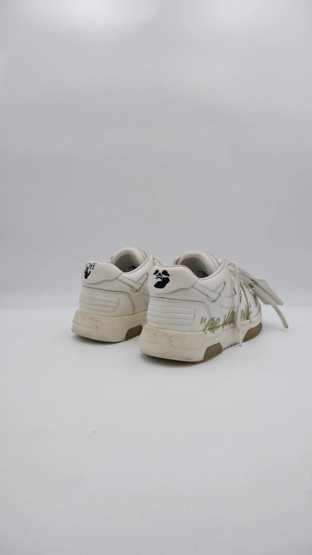 Off White OOO - Imagen 3