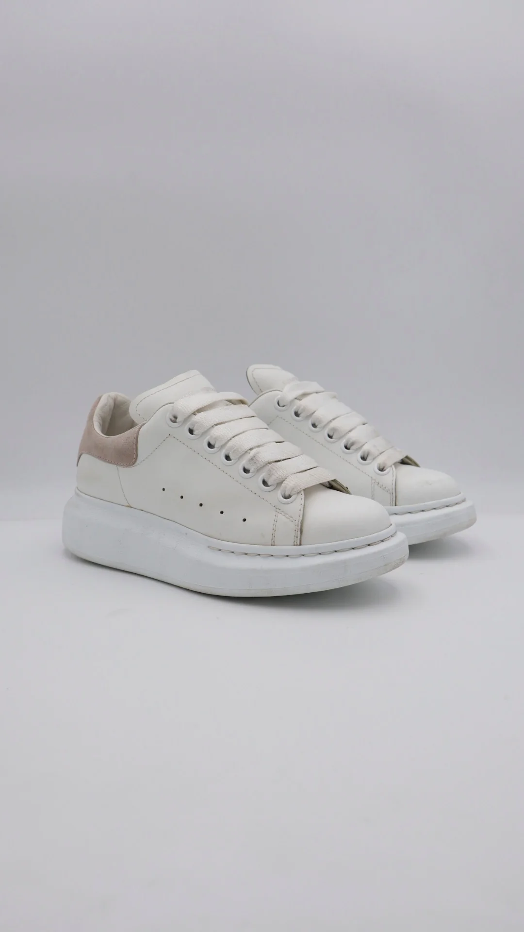 Mcqueen Pink Suede - Imagen 1