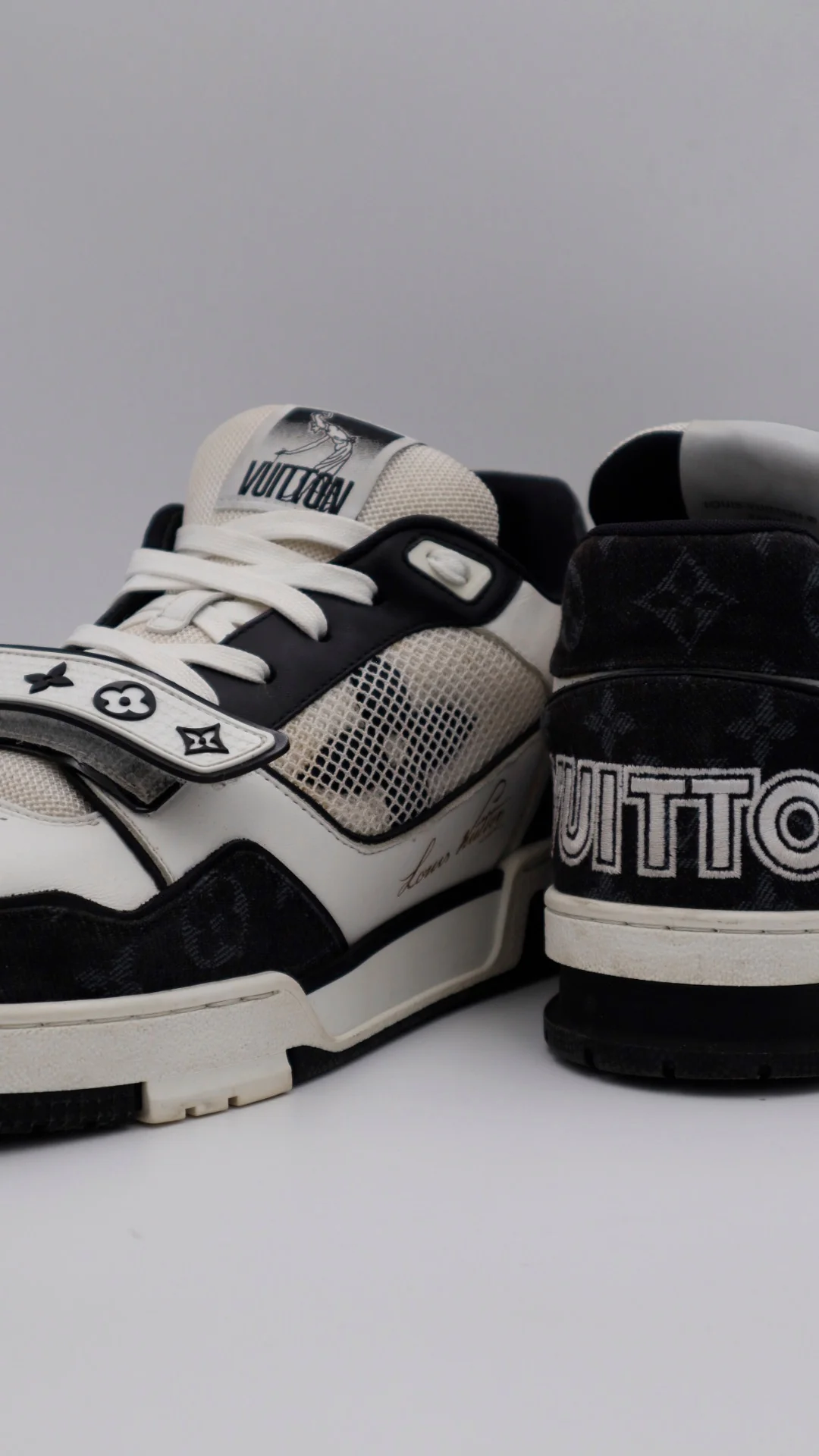 Louis Vuitton Trainer Strap - Imagen 5