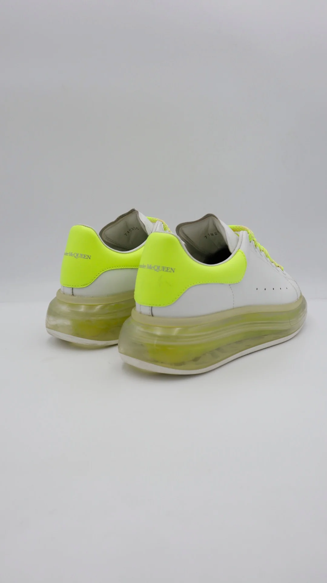 Mcqueen White Yellow Valve - Imagen 3