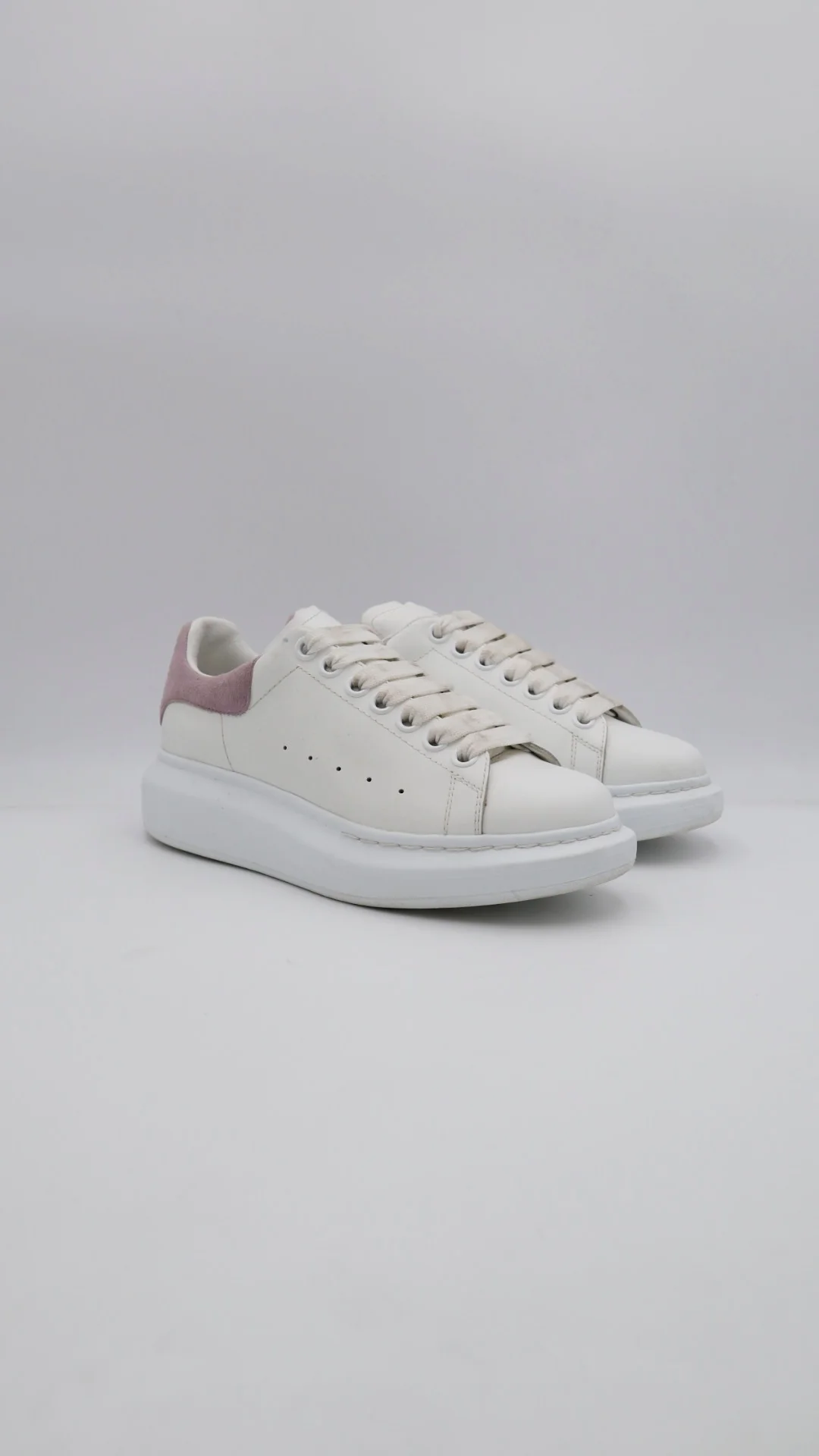 Mcqueen Pink Suede - Imagen 1