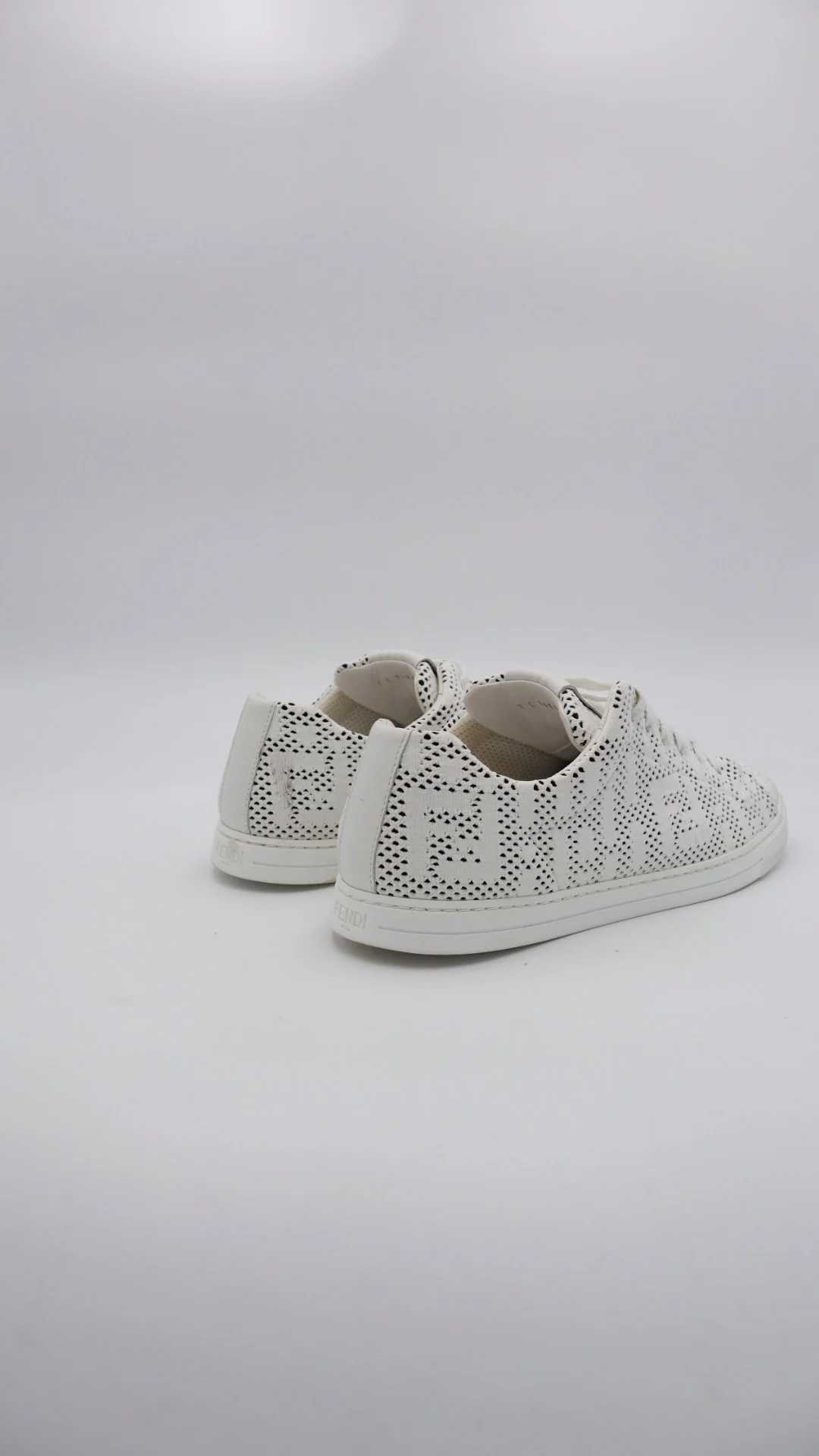 Fendi Logo - Imagen 3