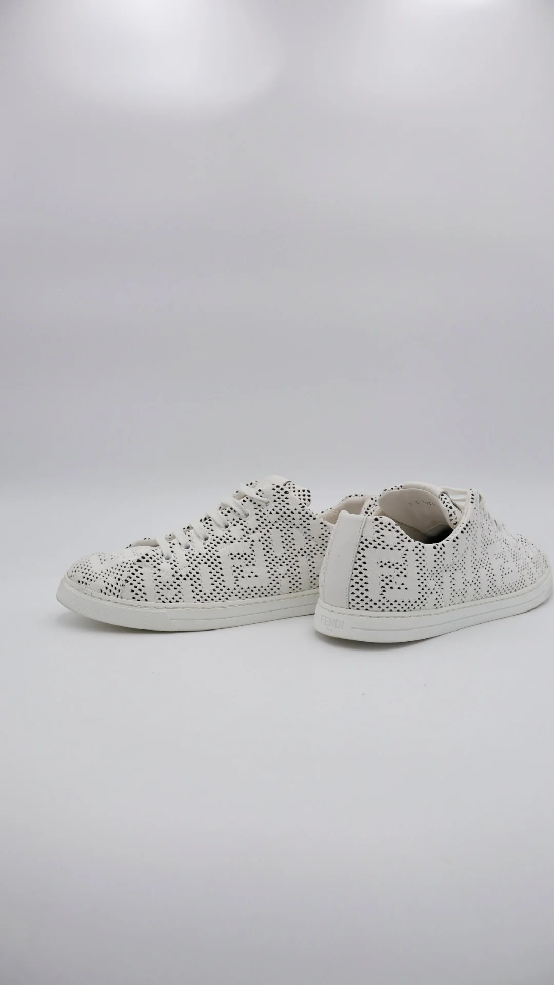 Fendi Logo - Imagen 4