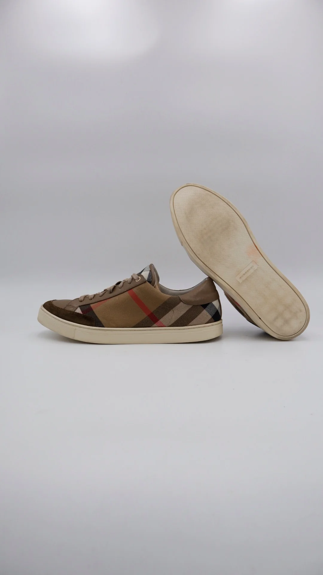 Burberry Low - Imagen 5