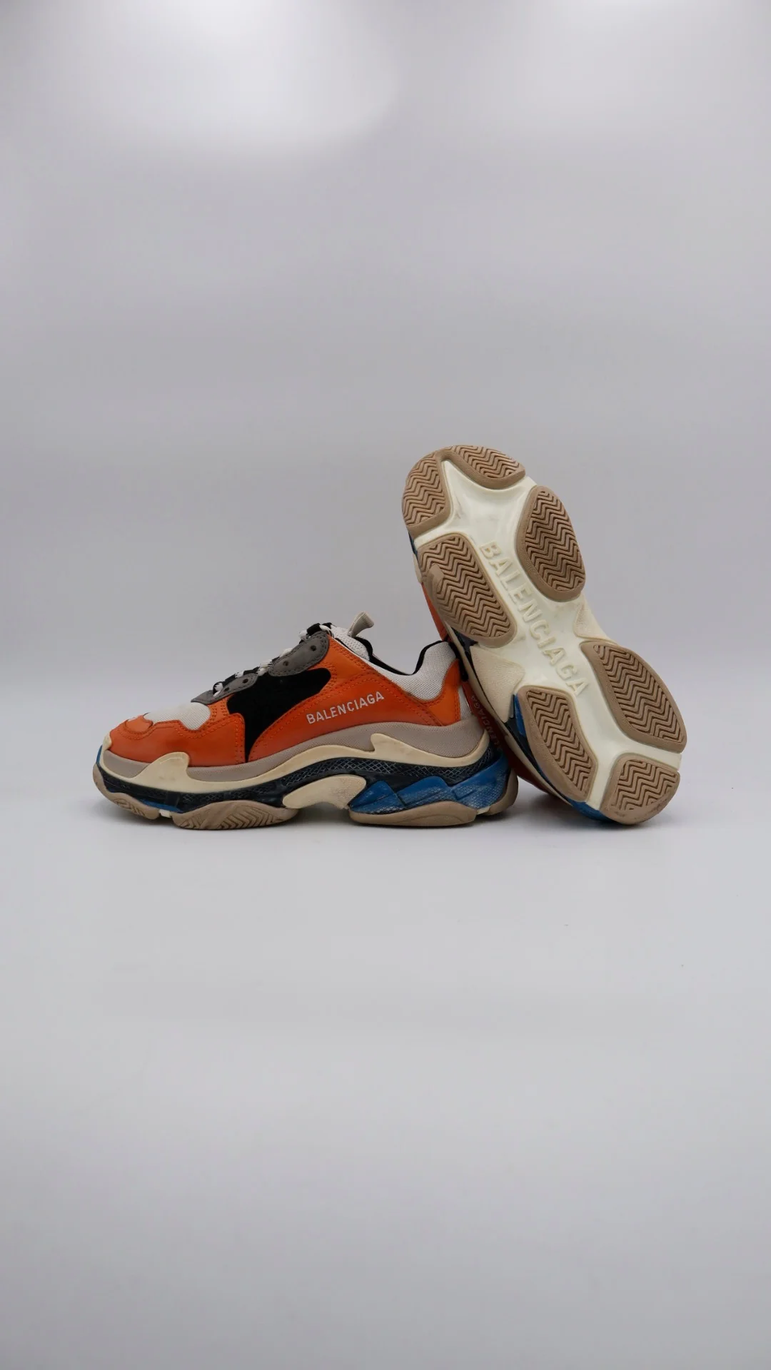 Balenciaga Triple S - Imagen 4