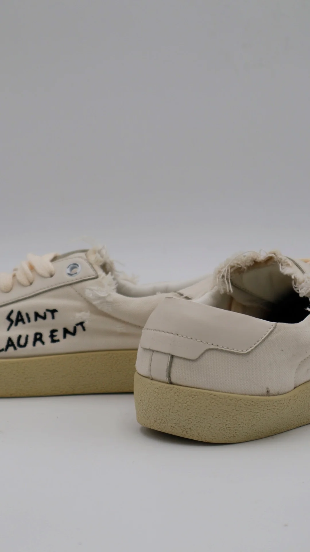 Saint Laurent - Imagen 4