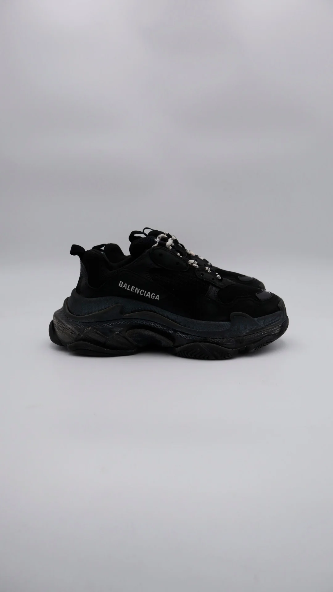Balenciaga Triple S 
