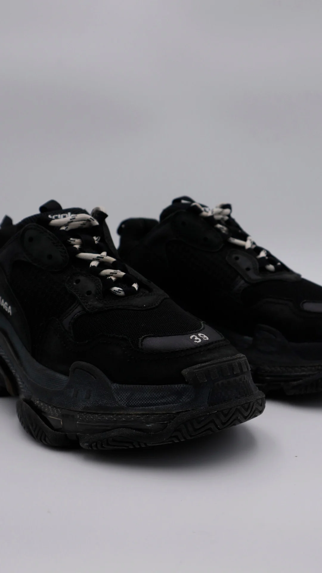 Balenciaga Triple S  - Imagen 2
