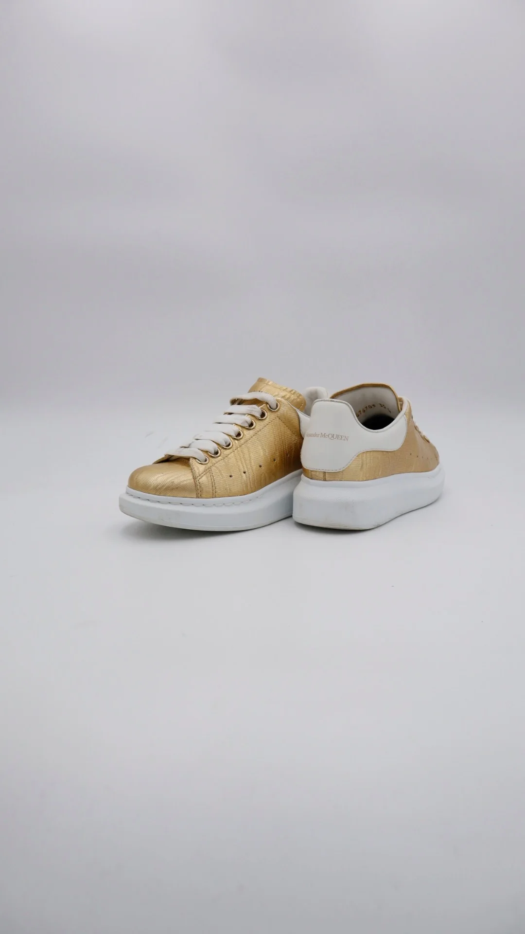 Mcqueen Gold - Imagen 3