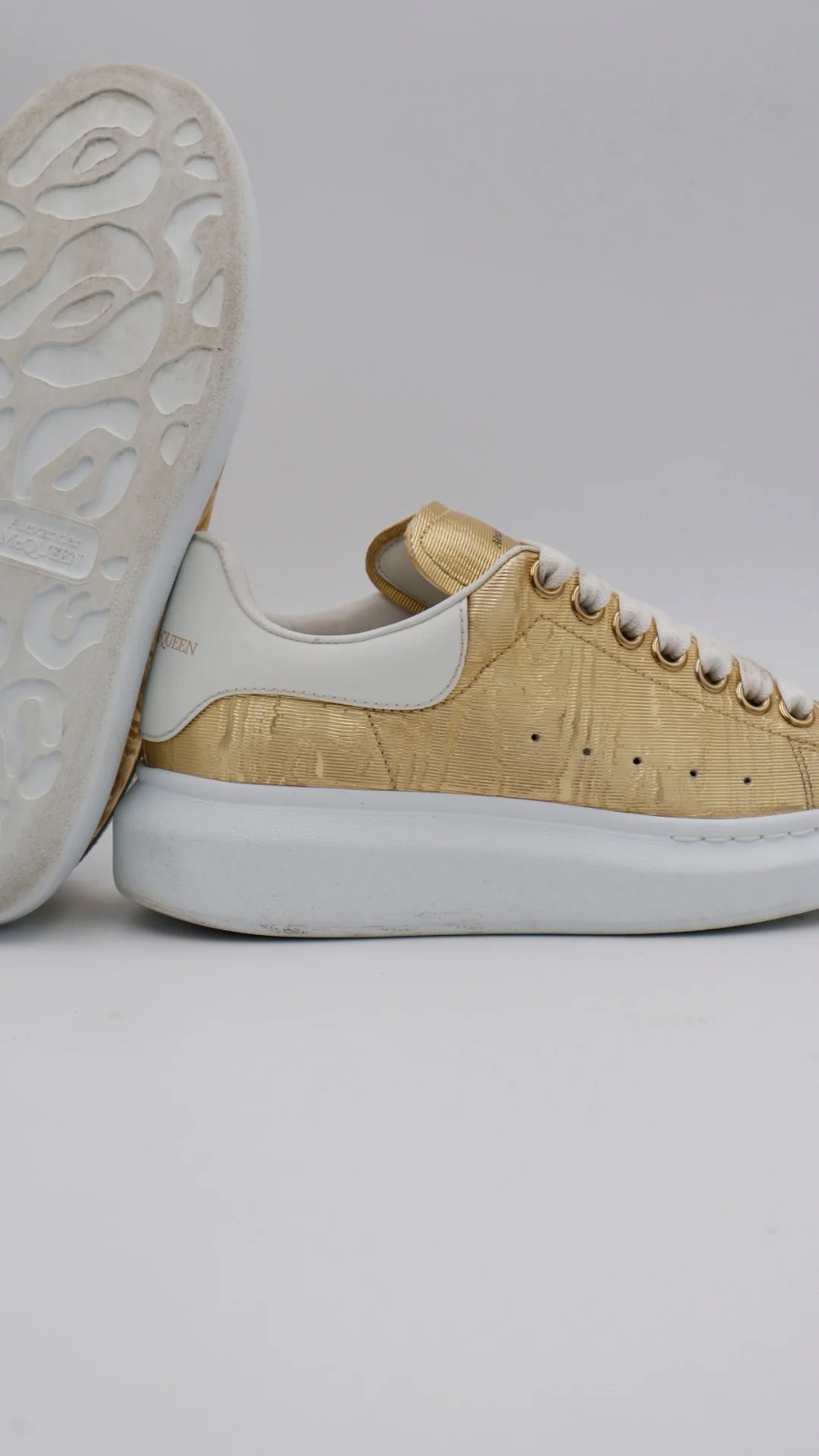 Mcqueen Gold - Imagen 5