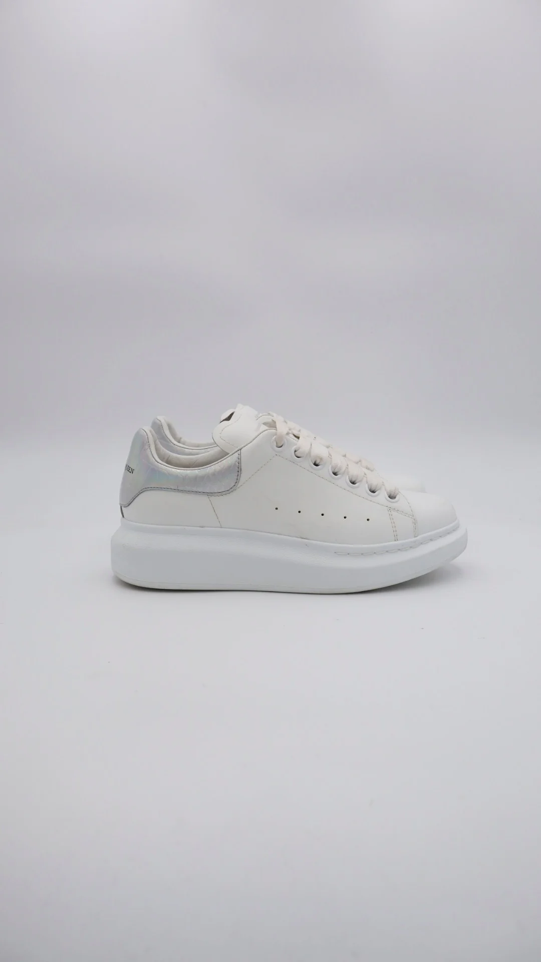 Mcqueen White Tornasol