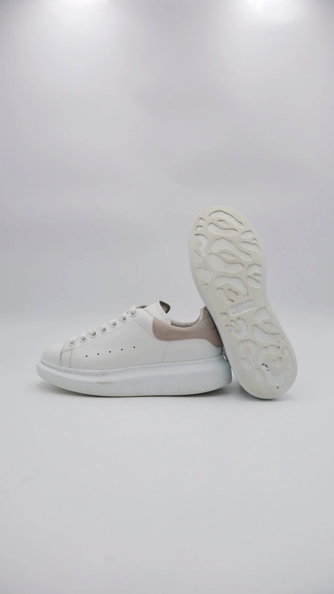 Mcqueen Clásico Gamuza  - Imagen 4