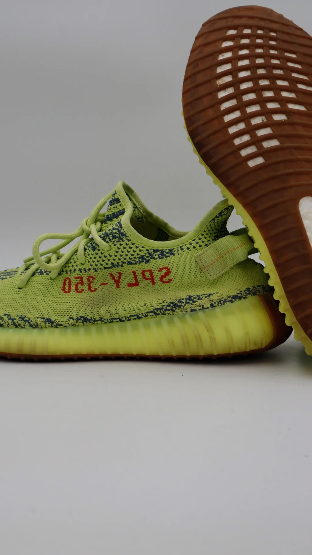 Yeezy 350 Semi Frozen - Imagen 5