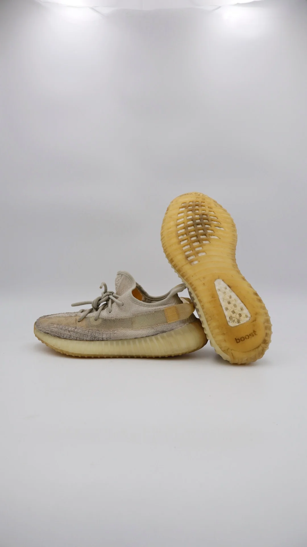 Yeezy 350 Light - Imagen 3