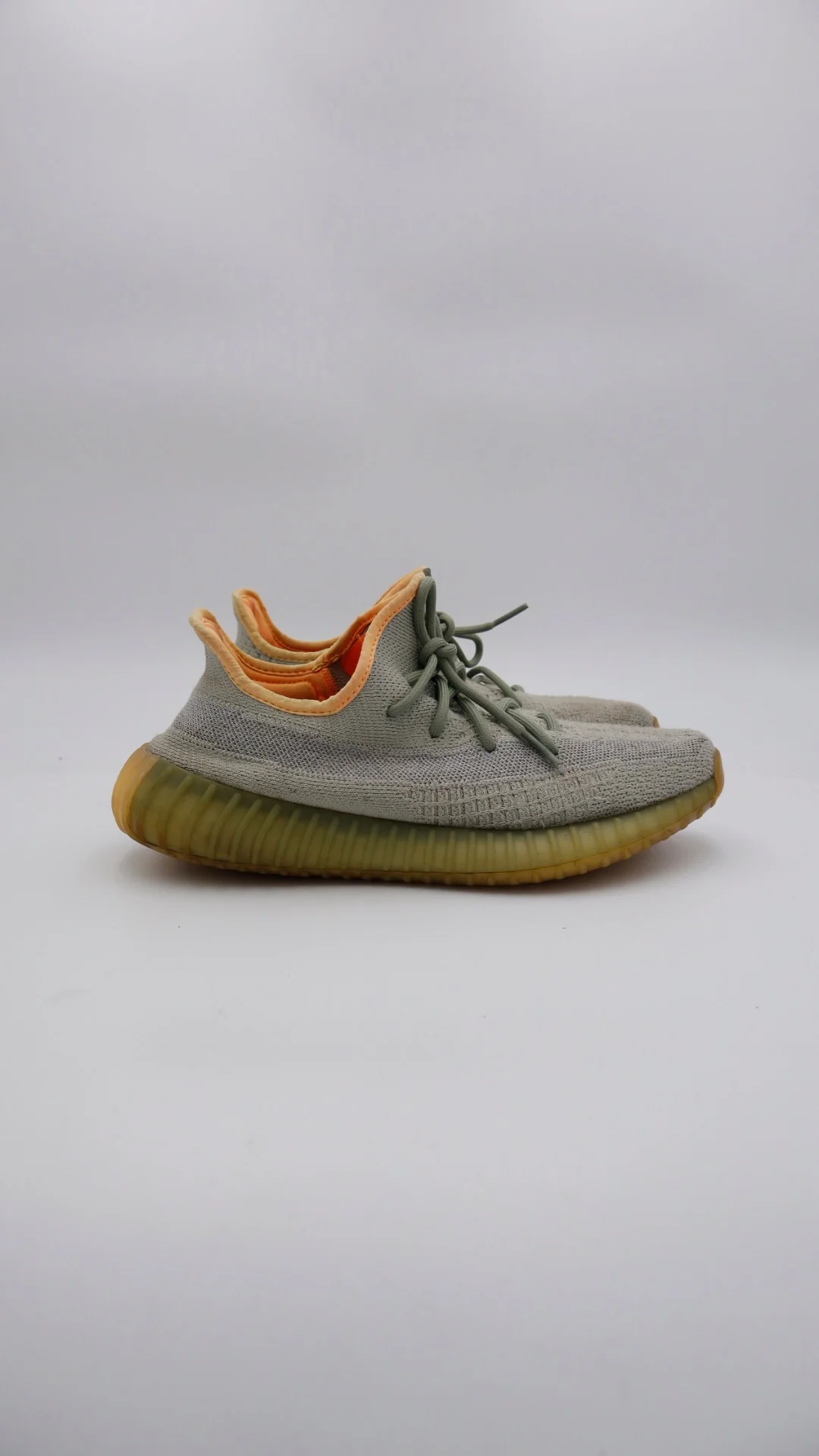 Yeezy 350 Desert Sage  - Imagen 1