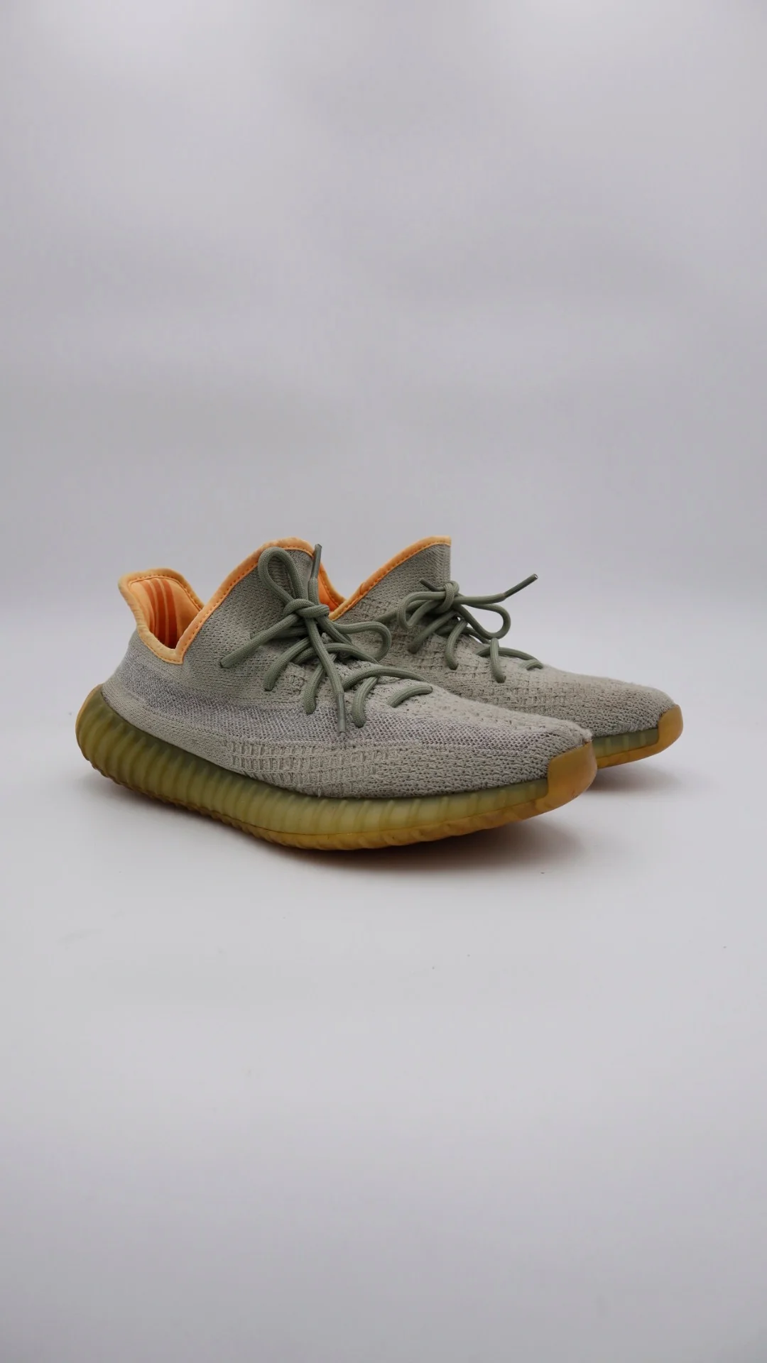 Yeezy 350 Desert Sage  - Imagen 2