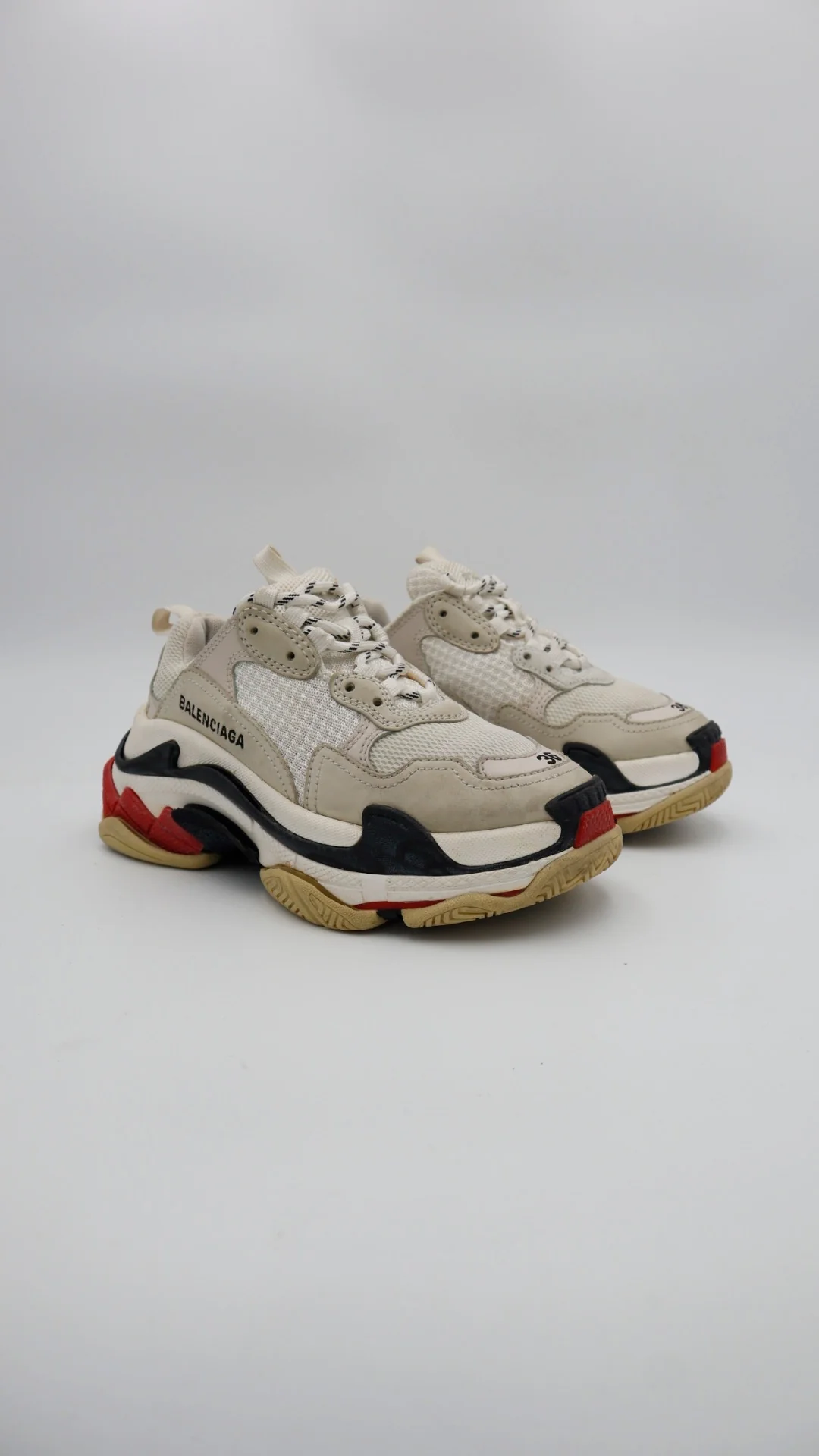 Balenciaga Triple S - Imagen 1