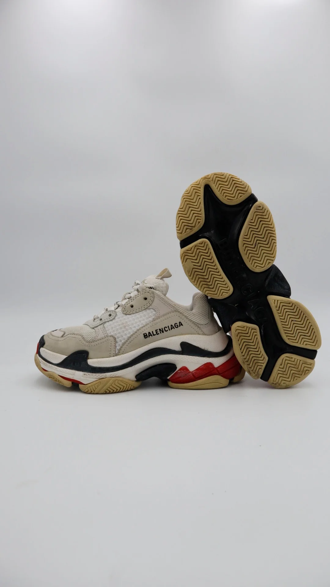 Balenciaga Triple S - Imagen 4